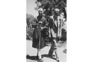 Ali Jinnah (Pakistan) cùng với Jawaharlal Nehru (Ấn Độ) tại Simla, 1946